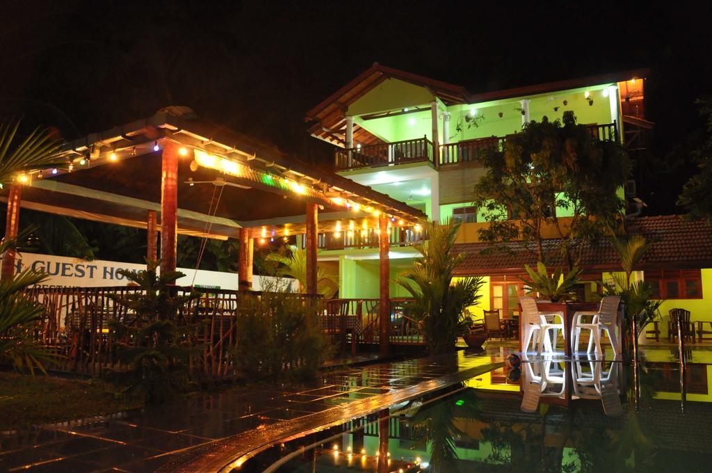 Damith Guest House Unawatuna Esterno foto