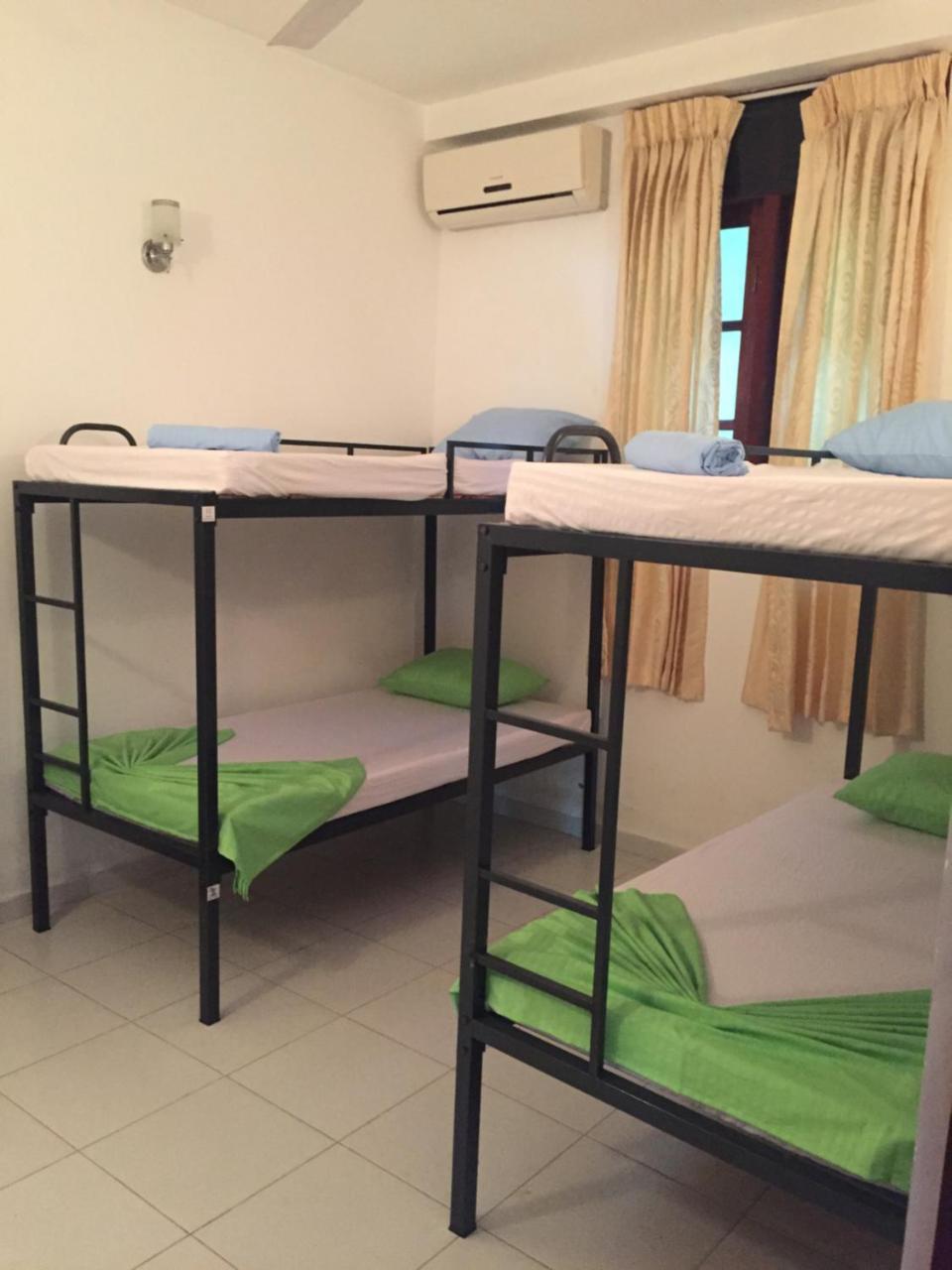 Damith Guest House Unawatuna Esterno foto