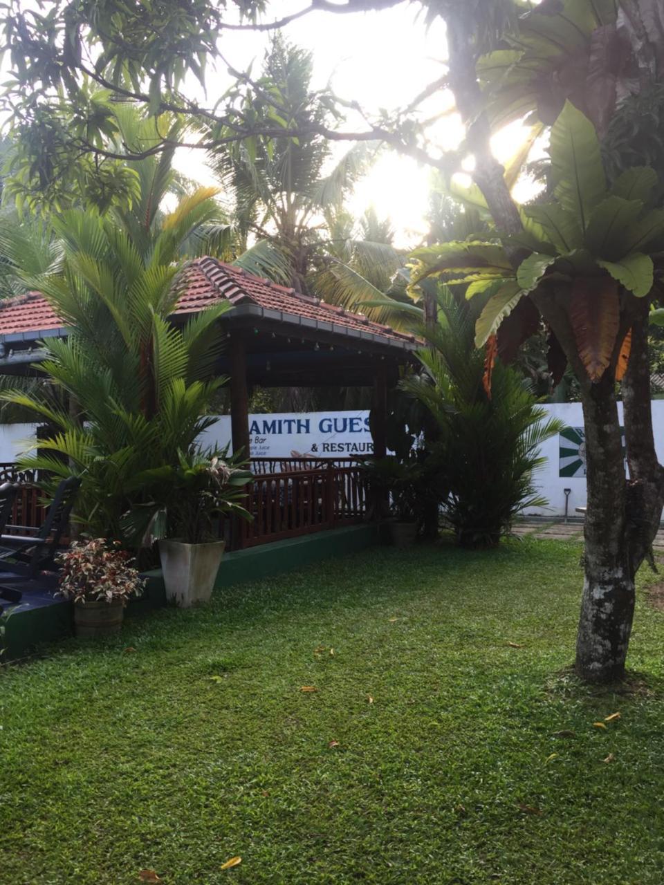Damith Guest House Unawatuna Esterno foto